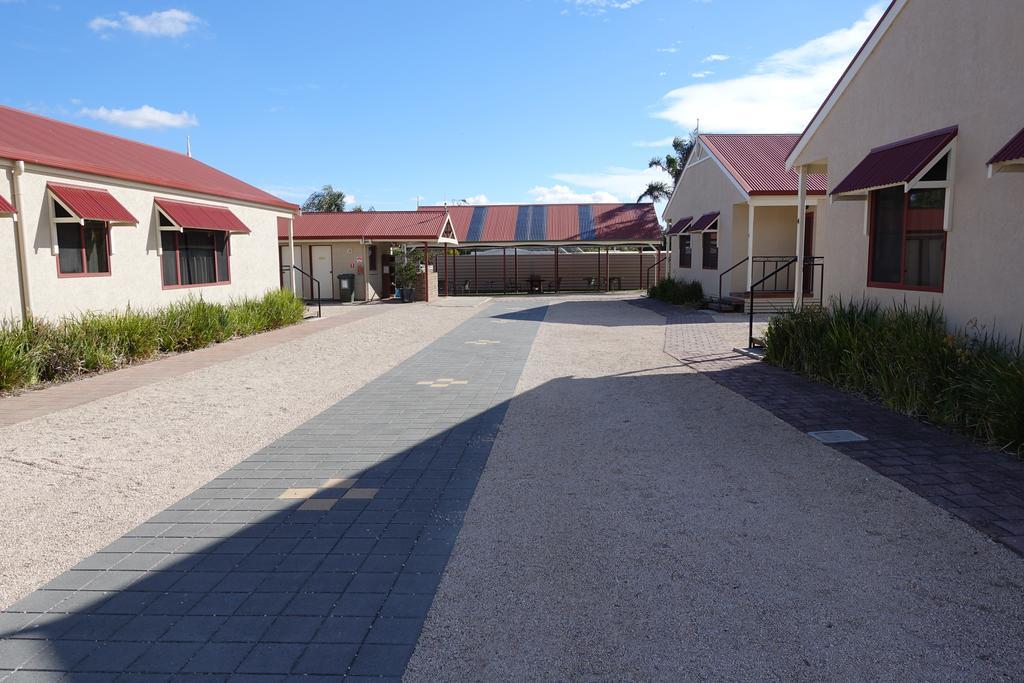 Port Vincent Motel & Apartments Buitenkant foto